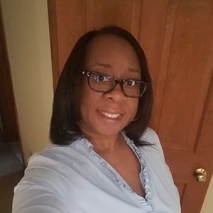 Meet your Posher, Valerie